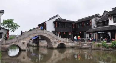 闺蜜的时尚对决